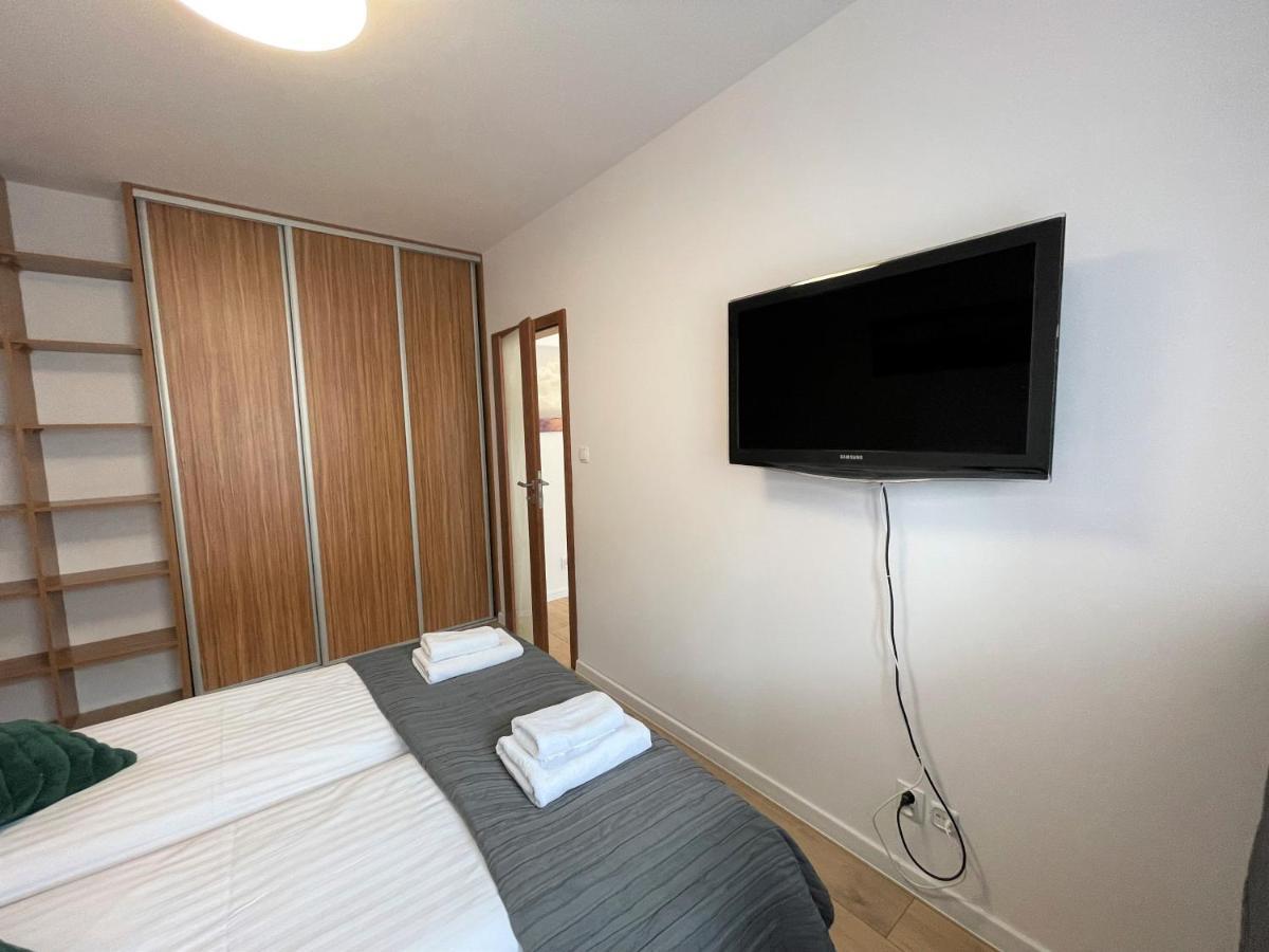 Al-Dom Apartament Ogrodowa Bocianie Gniazdo Z Garazem كولوبرزيغ المظهر الخارجي الصورة